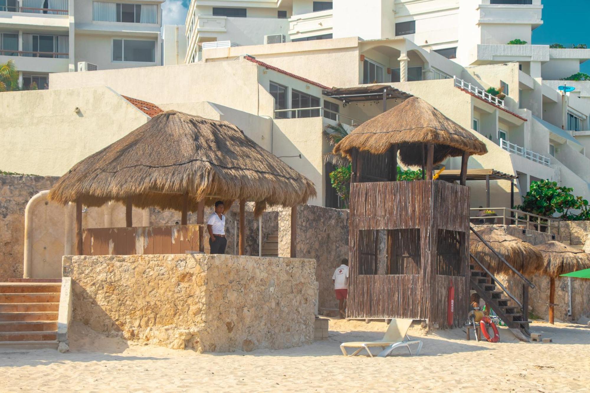 Beachfront Apartments 坎昆 外观 照片