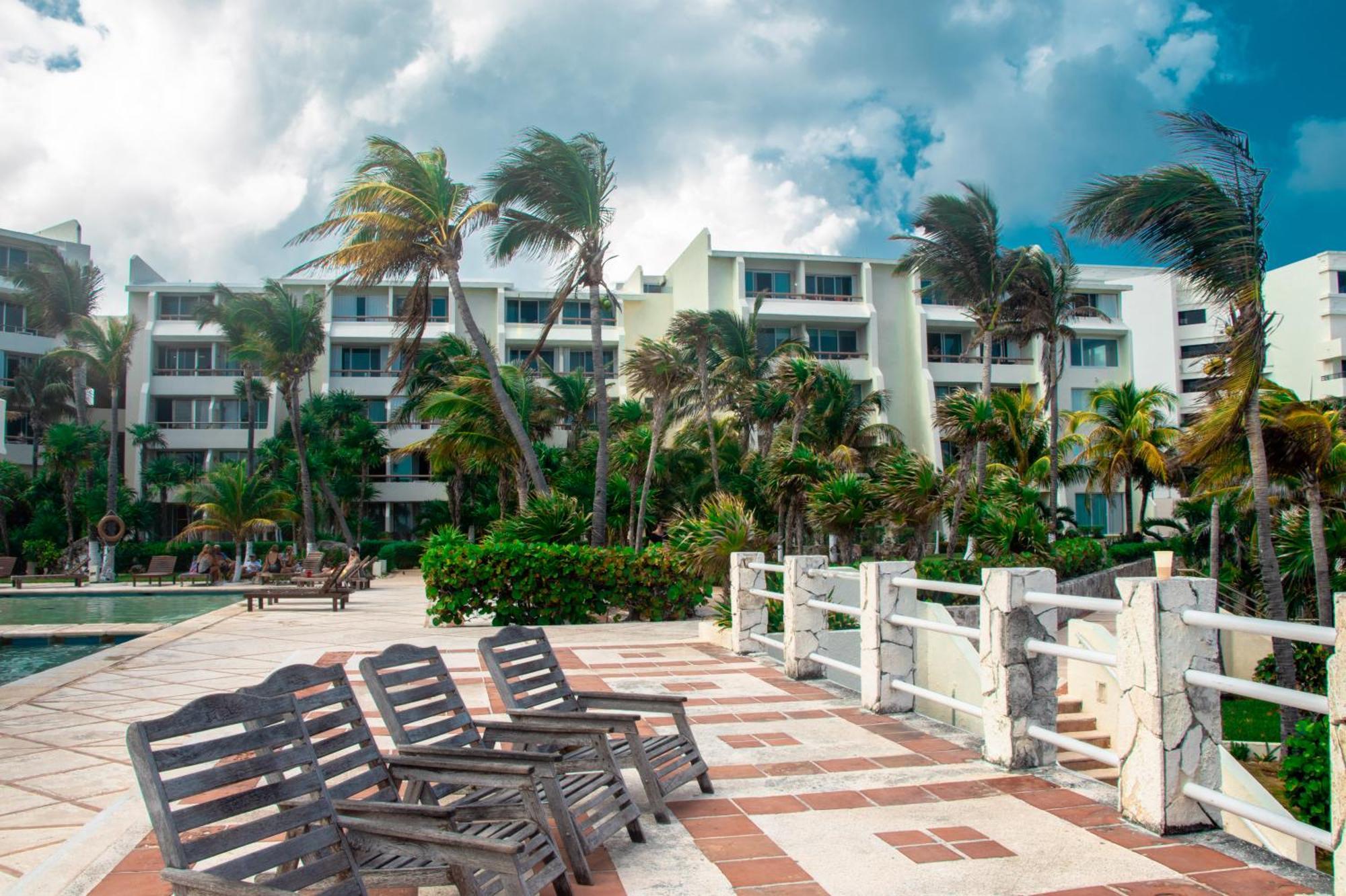 Beachfront Apartments 坎昆 外观 照片