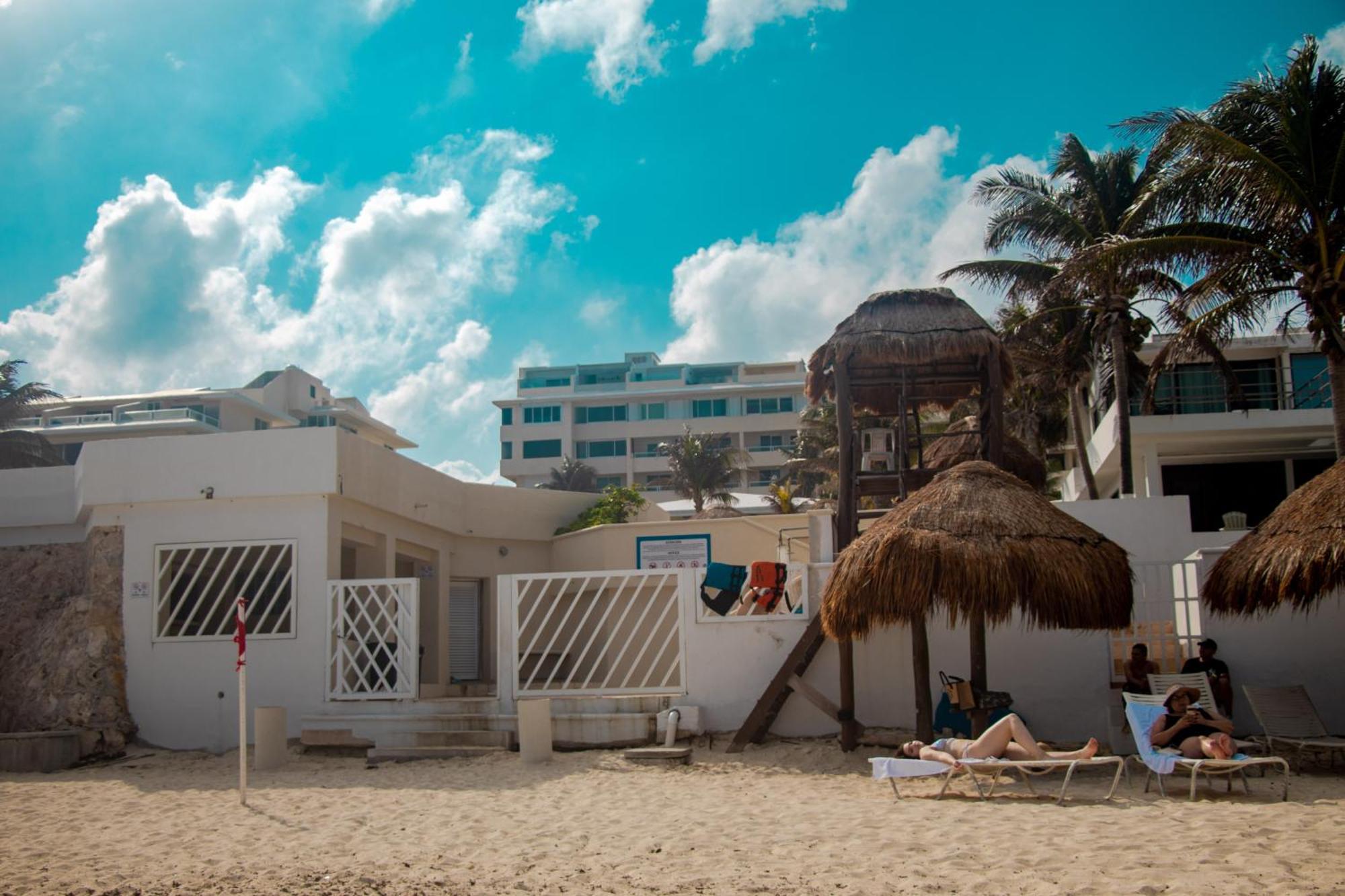 Beachfront Apartments 坎昆 外观 照片